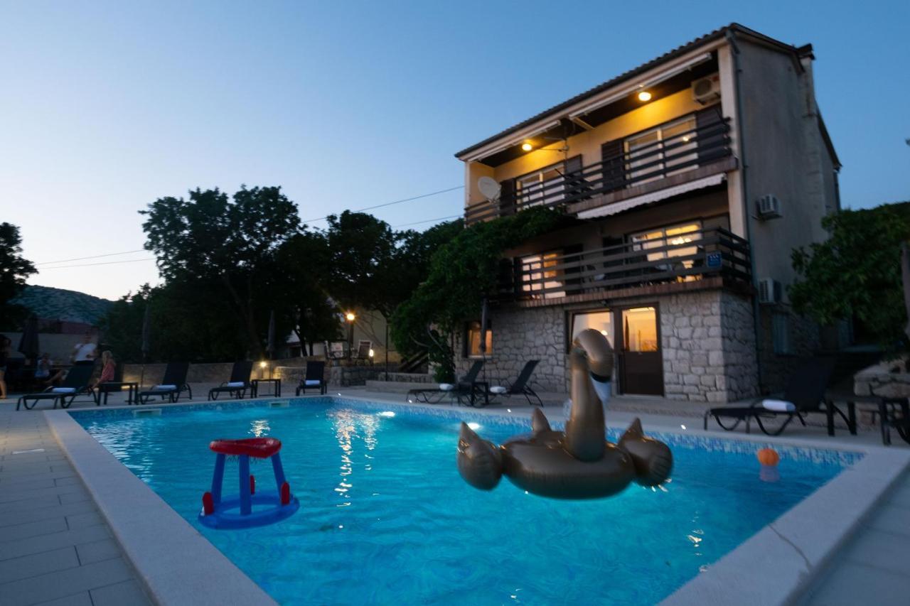 Apartments Mila Klenovica Exterior photo