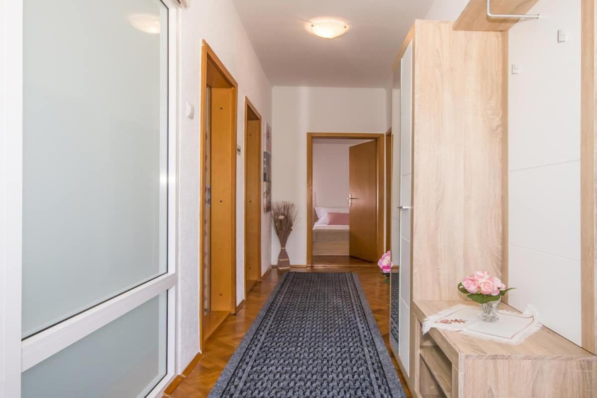 Apartments Mila Klenovica Room photo
